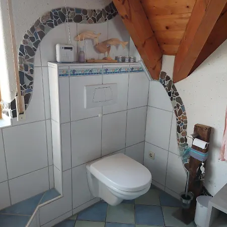 Gaestezimmer In Traumhafter Lage Neben Der Kurstadt *