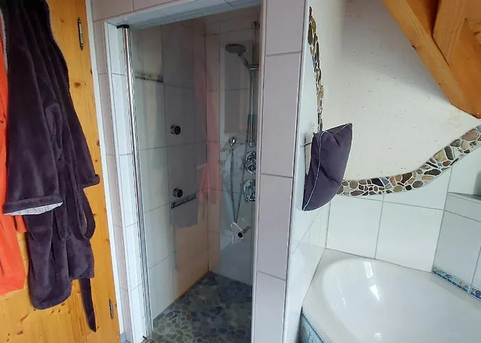 Gaestezimmer In Traumhafter Lage Neben Der Kurstadt