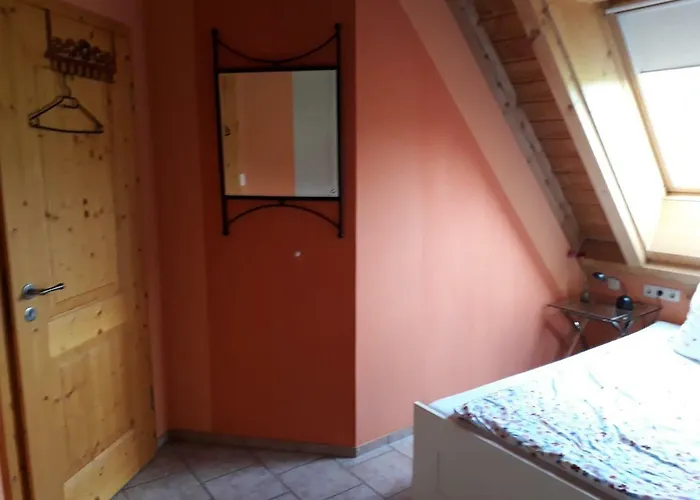 Gaestezimmer In Traumhafter Lage Neben Der Kurstadt Проживание в семье